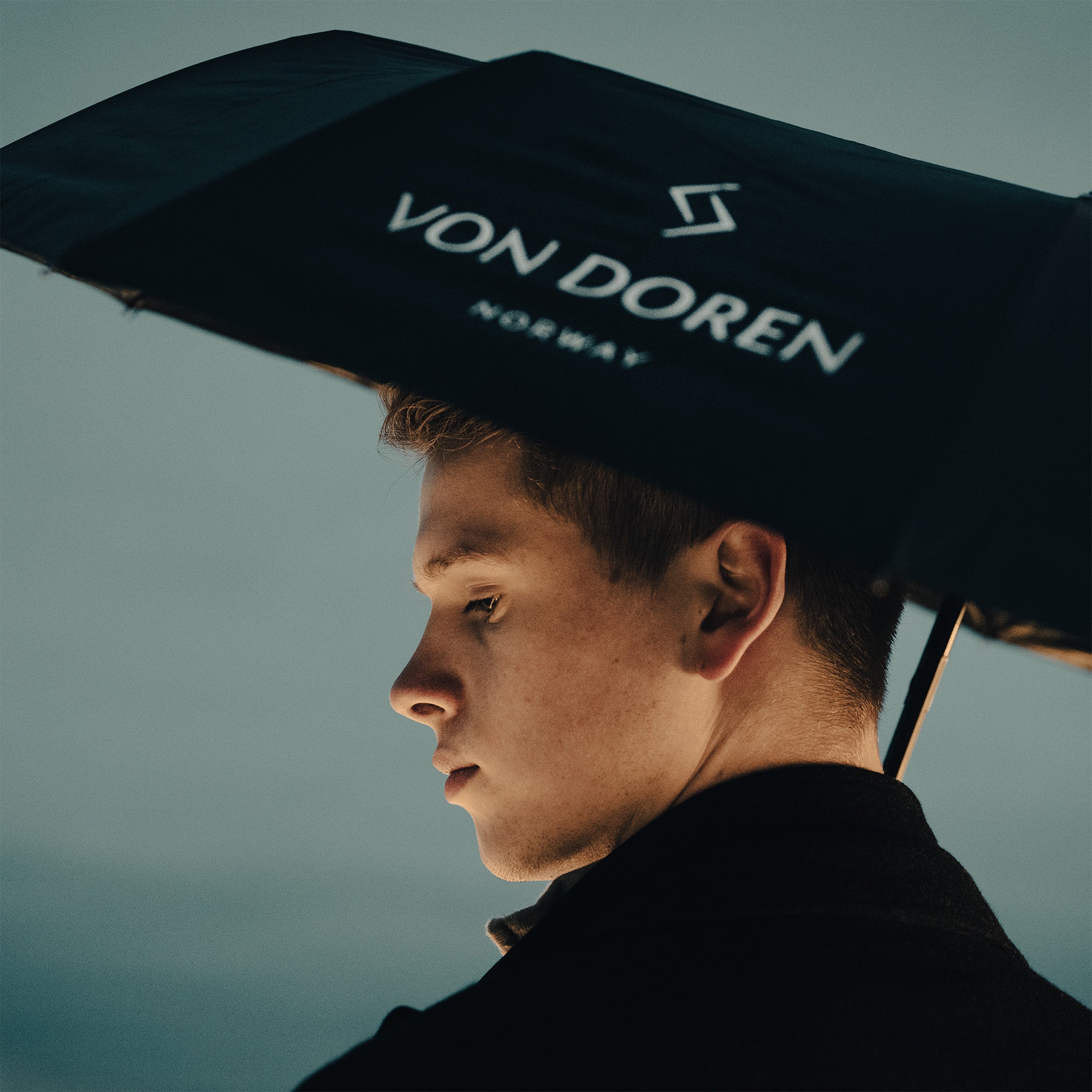 Gutt og Von Doren paraply